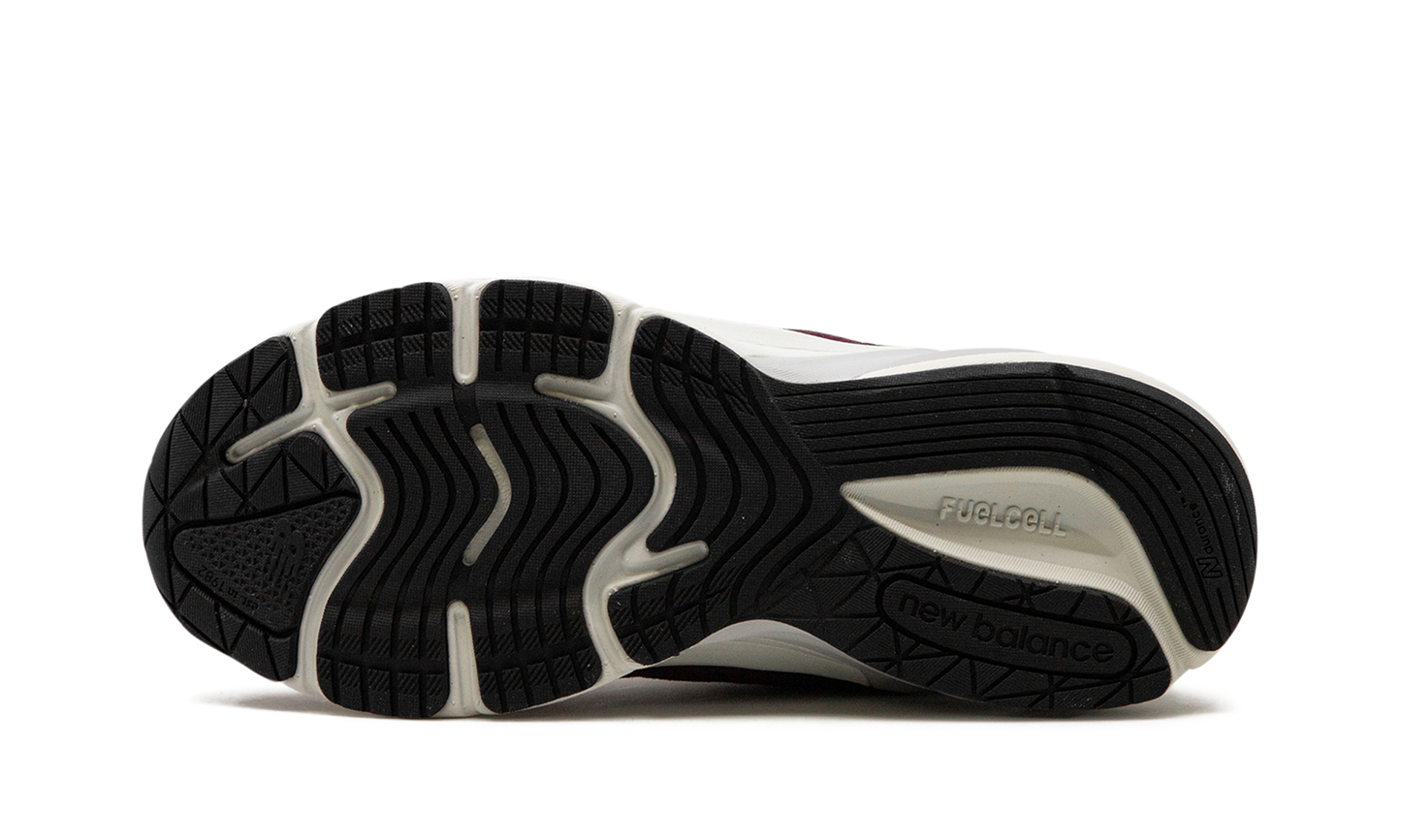 990v6 "Made in USA - Burgundy" U990BT6