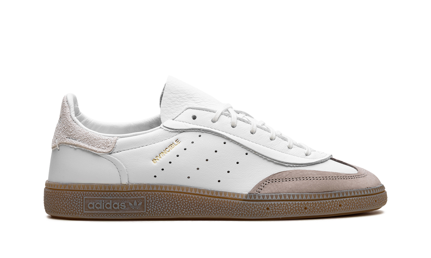 Handball Spezial "Invincible - Crystal White Grey" JQ2376