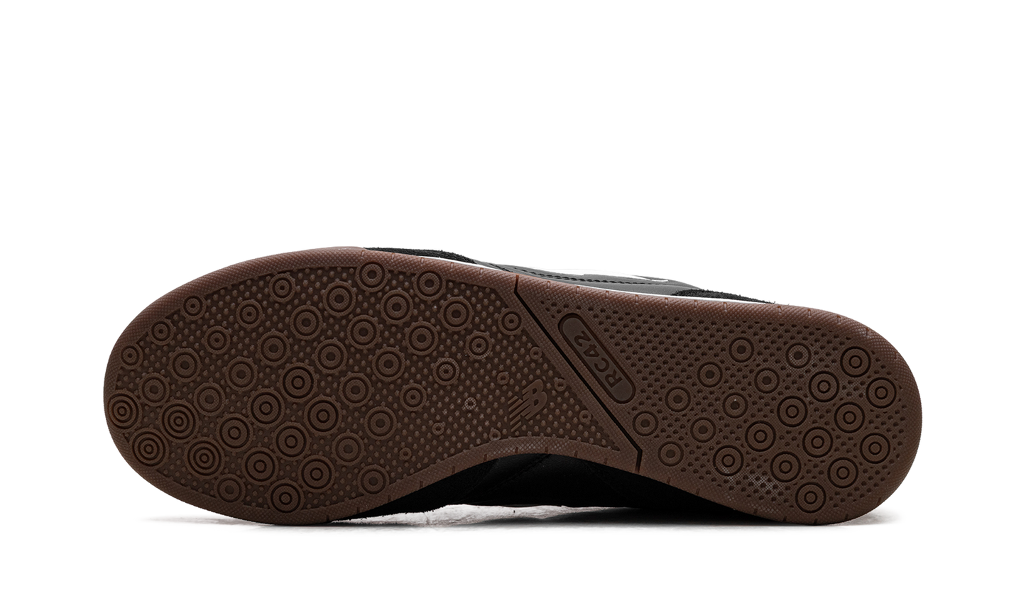 RC42 "Black White" URC42LB