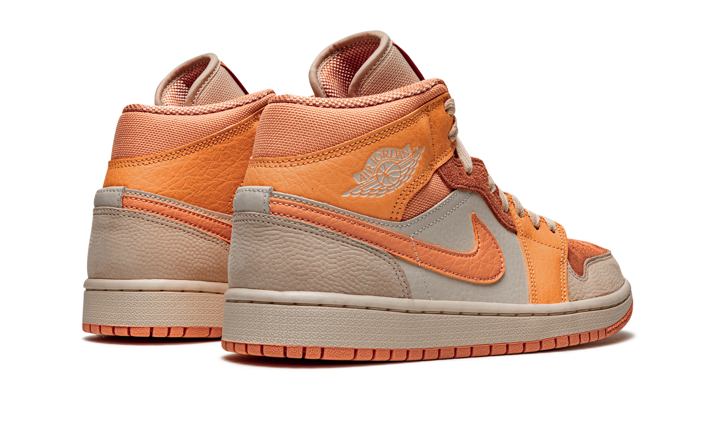 AIR JORDAN 1 MID WMNS "Apricot" DH4270 800