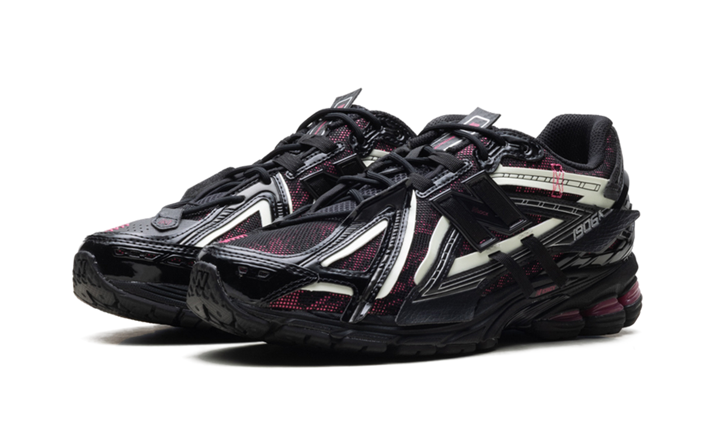 1906A "Black Drogon Berry" U1906AD