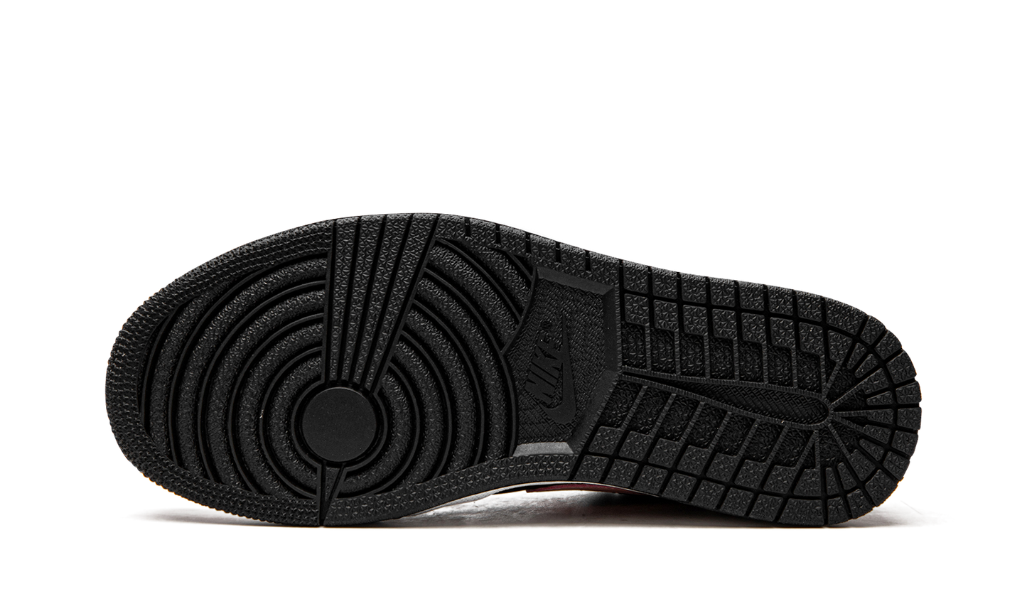 Air Jordan 1 Low "Black Grey Coral" 553558 062