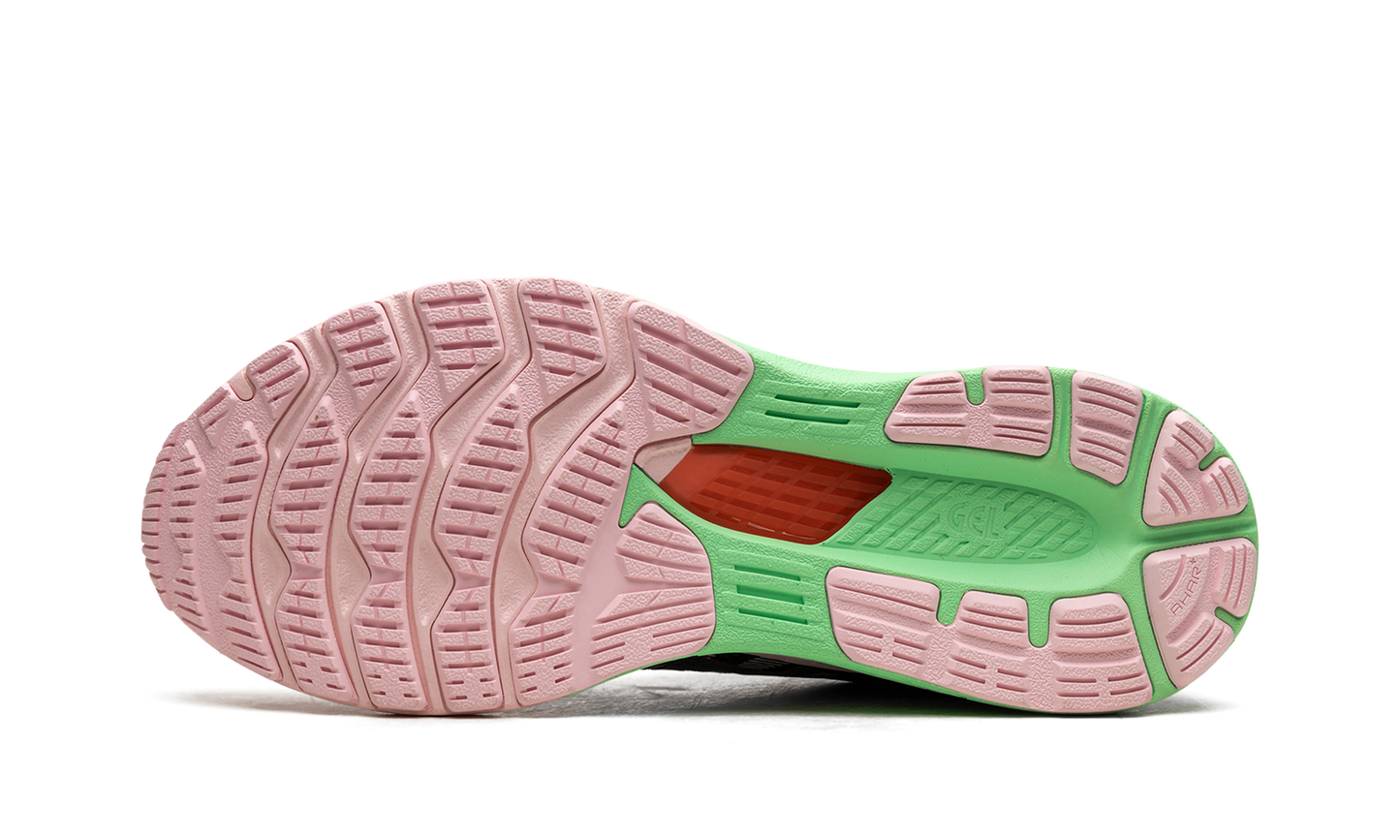 FN3-S GEL-KAYANO 28 WMNS "Sweet Dreams" 1202A261 700