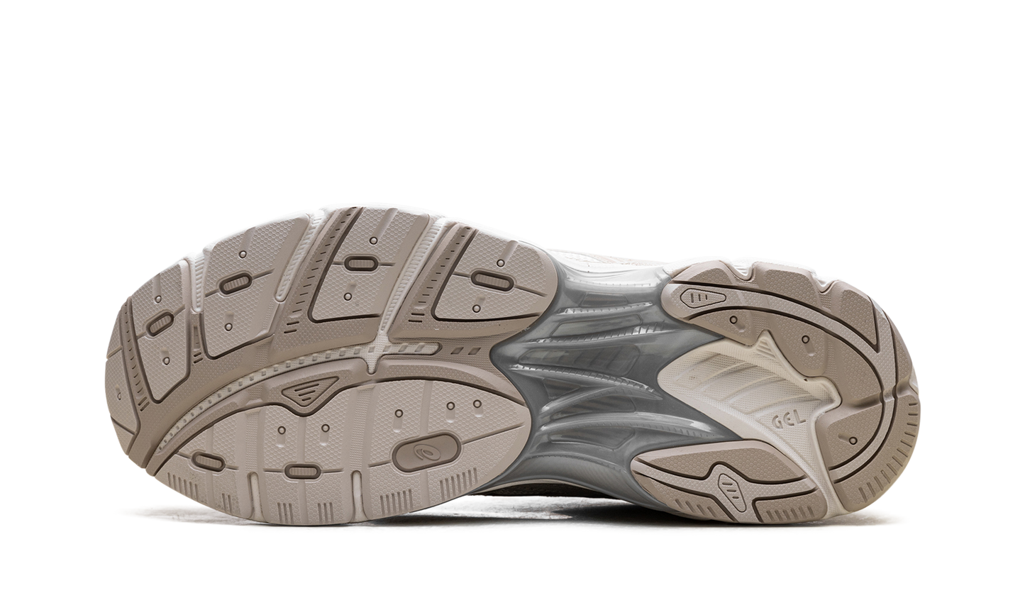 GT-2160 "Cream Feather Grey" 1203A605 100