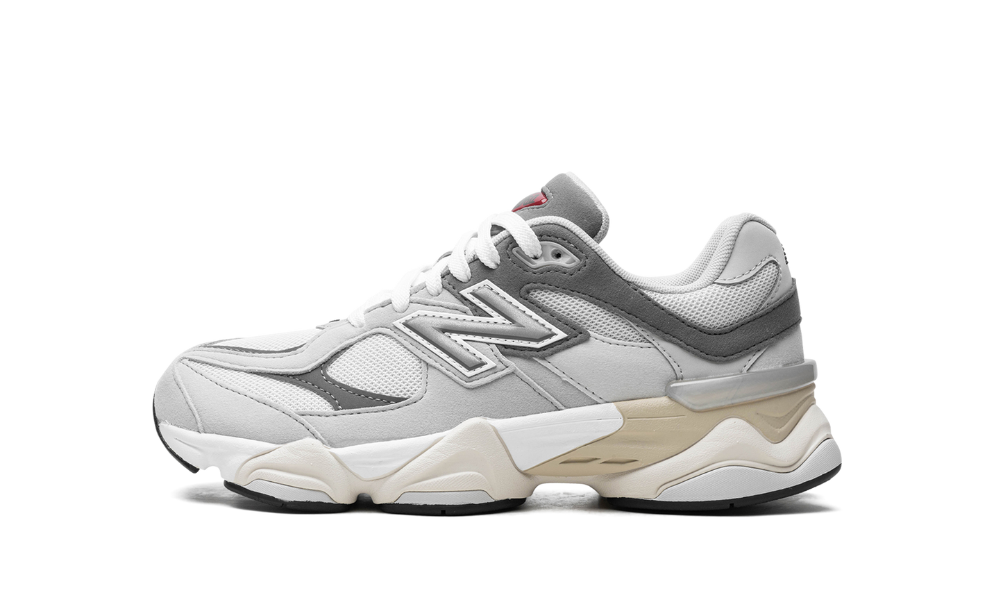 9060 GS "Rain Cloud" GC9060GY