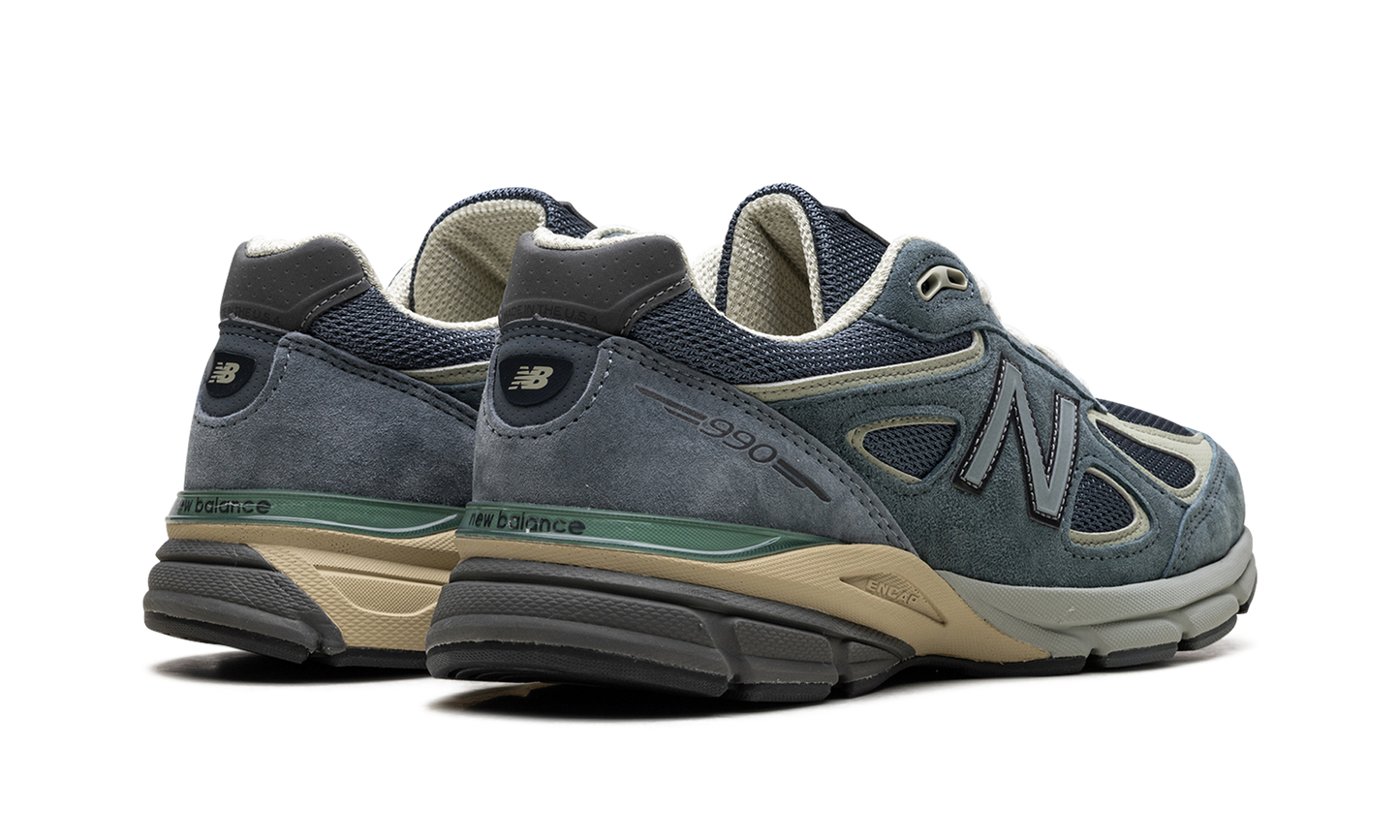 990v4 "AURALEE - Dusty Blue" U990AL4