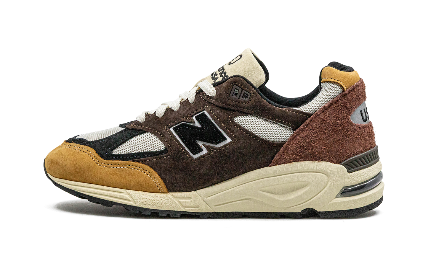990v2 "Made In USA - Brown" M990BB2