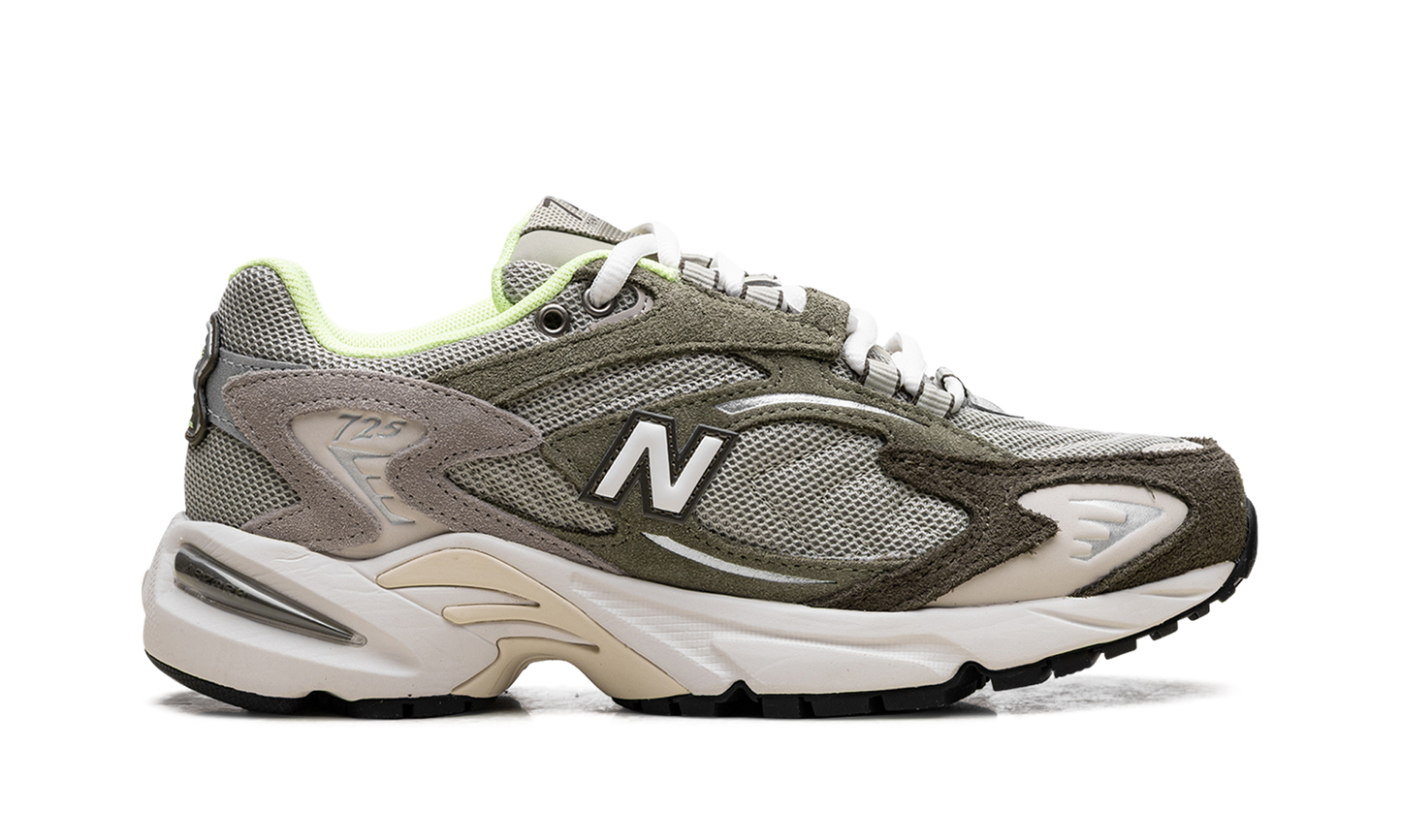 725v1 "Olivine Dark Moss" ML725UE