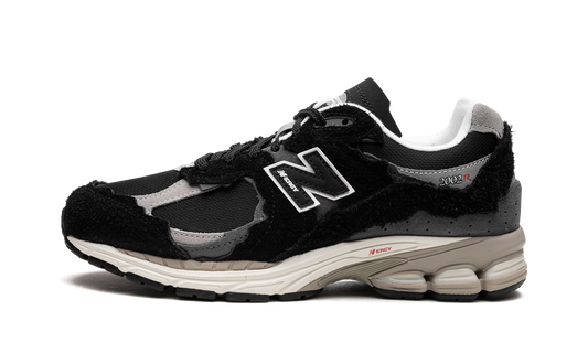 2002R "Protection Pack - Black / Grey" M2002RDJ