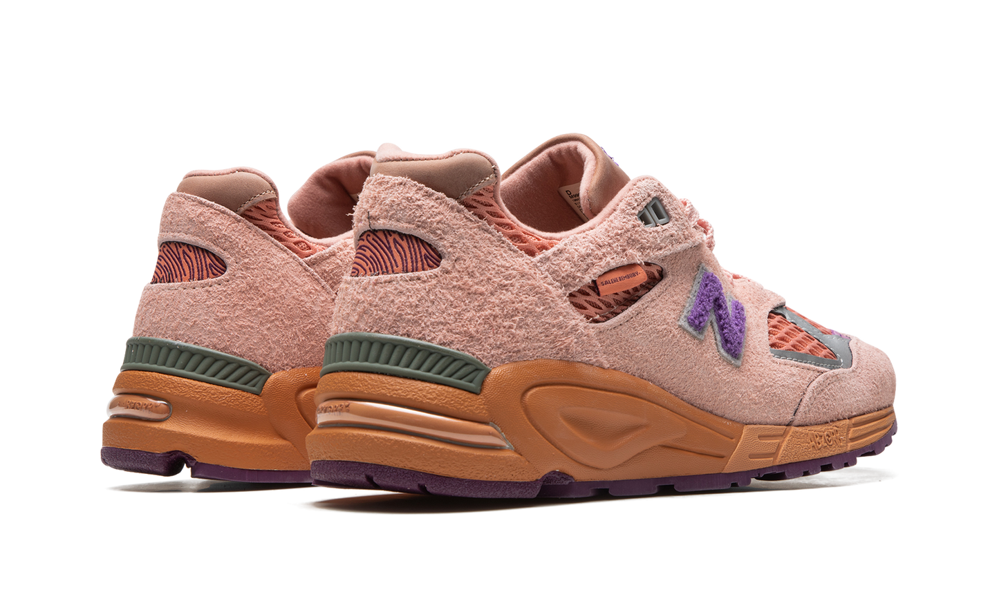 990 V2 "Salehe Bembury - Sand Be The Time" M990SB2