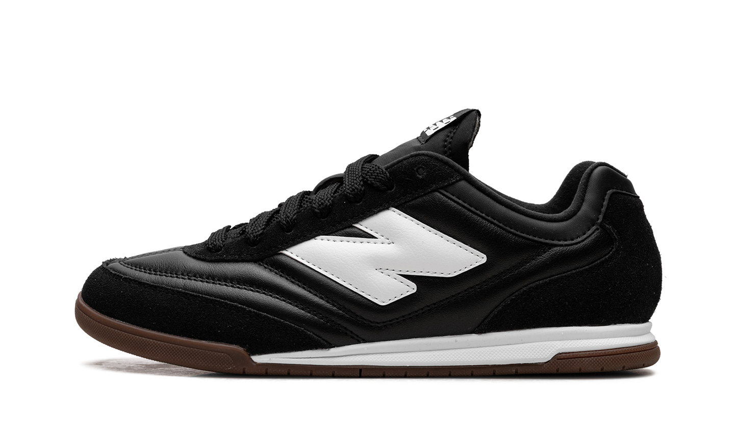 RC42 "Black White" URC42LB