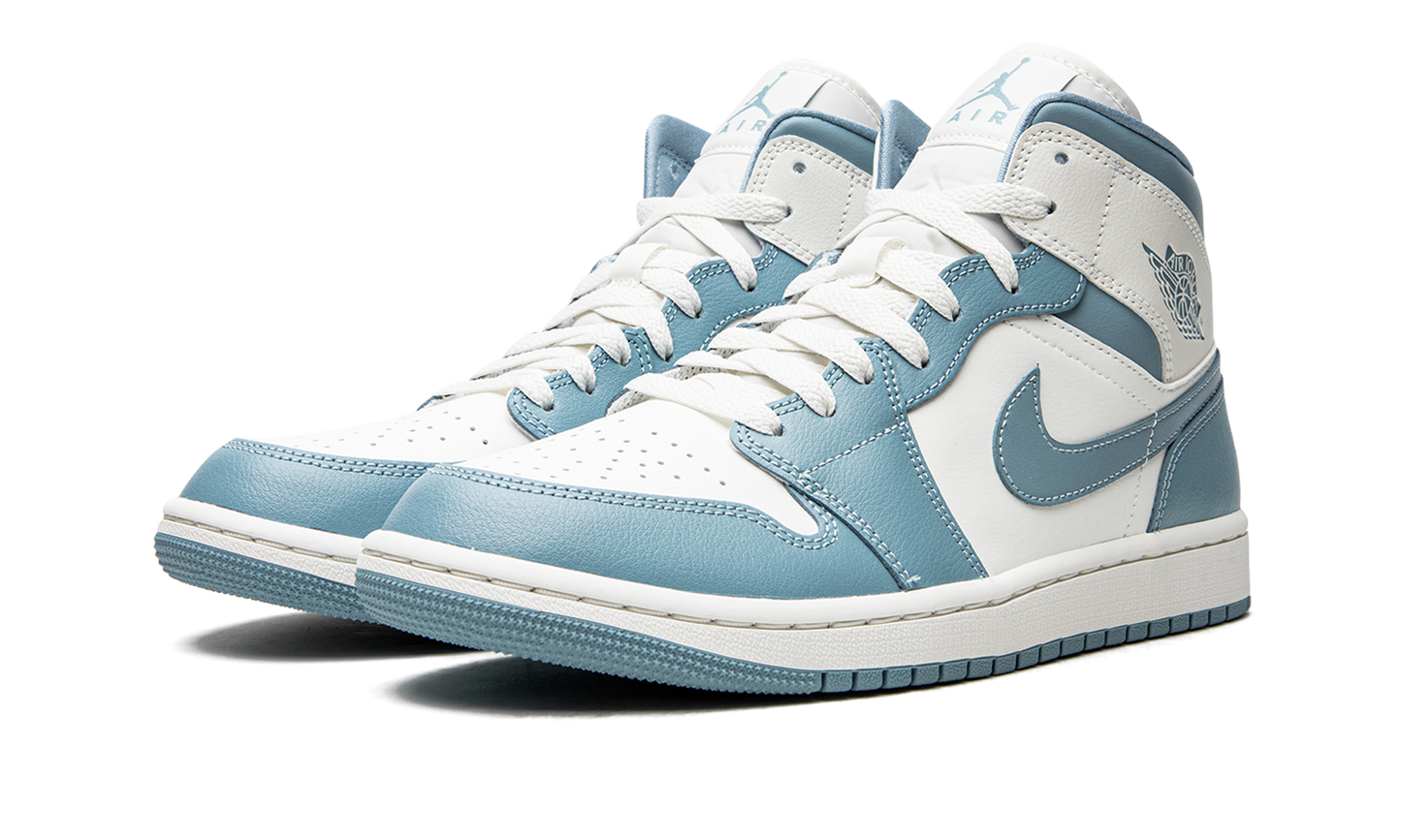 AIR JORDAN 1 MID WMNS "UNC" BQ6472 141