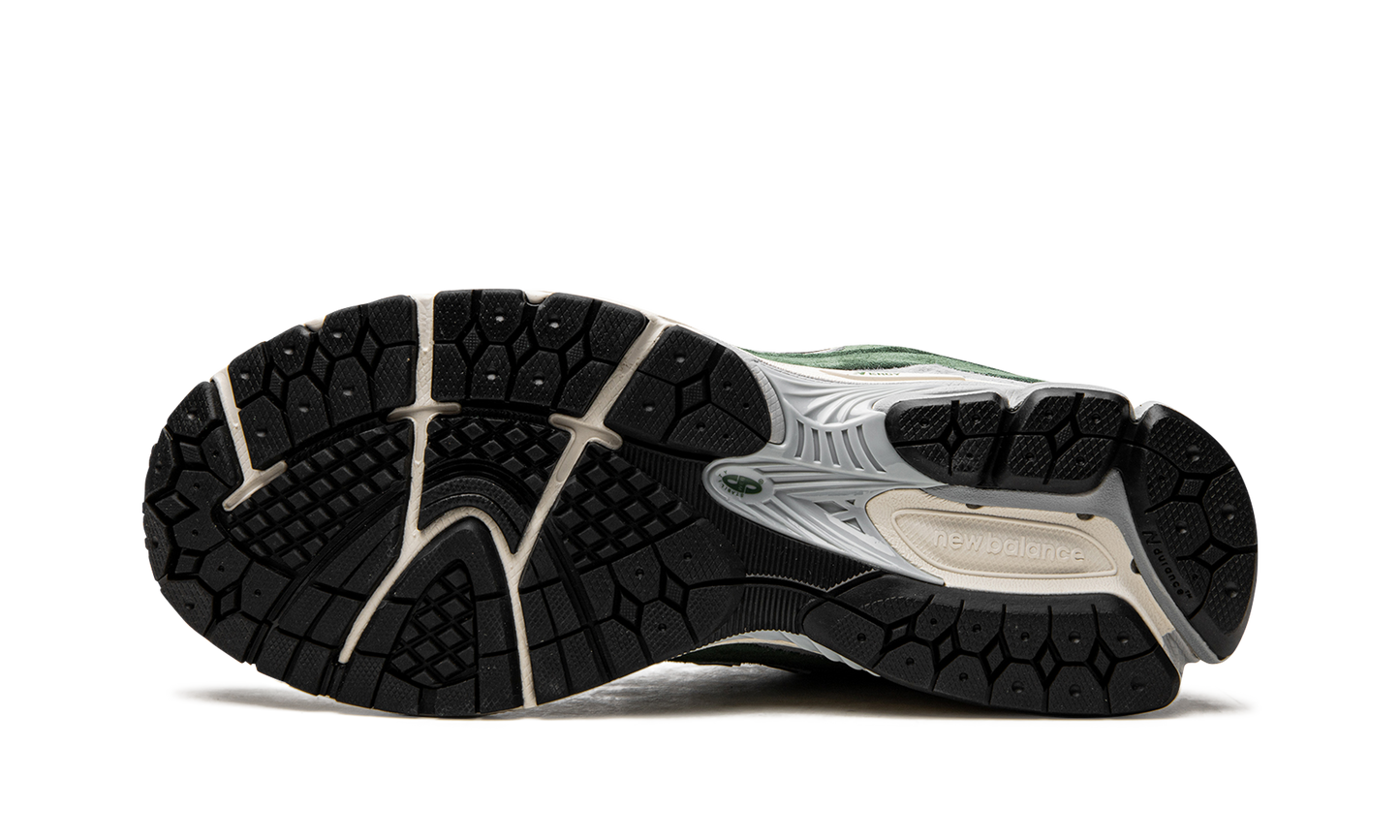 2002R "Jade Green" M2002RHW