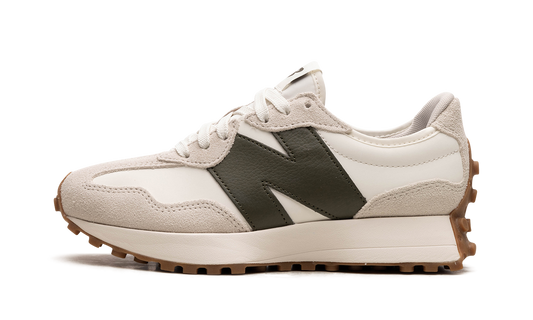 327 "Moonbeam Oak Leaf Green" MS327ASN