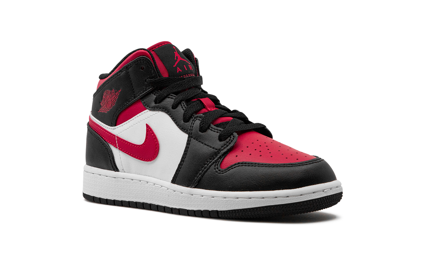 Air Jordan 1 Mid GS "Alternate Bred Toe" 554725 079
