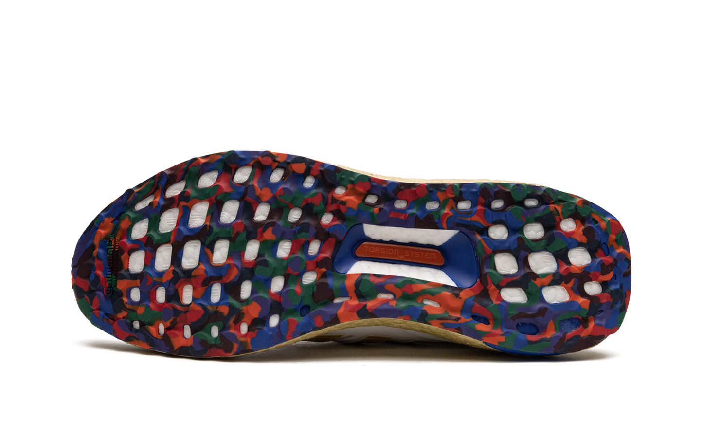 ULTRABOOST 5.0 DNA TITLE MNS WMNS HP7425