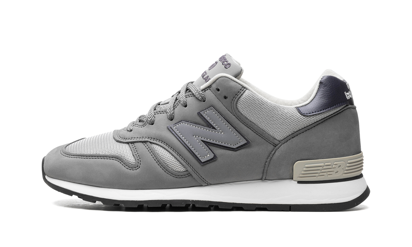 670 "Made in England - Grey"