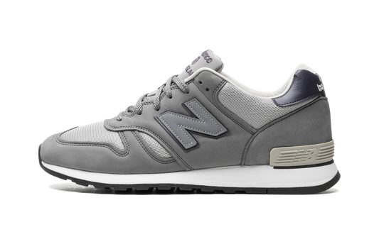 670 "Made in England - Grey"