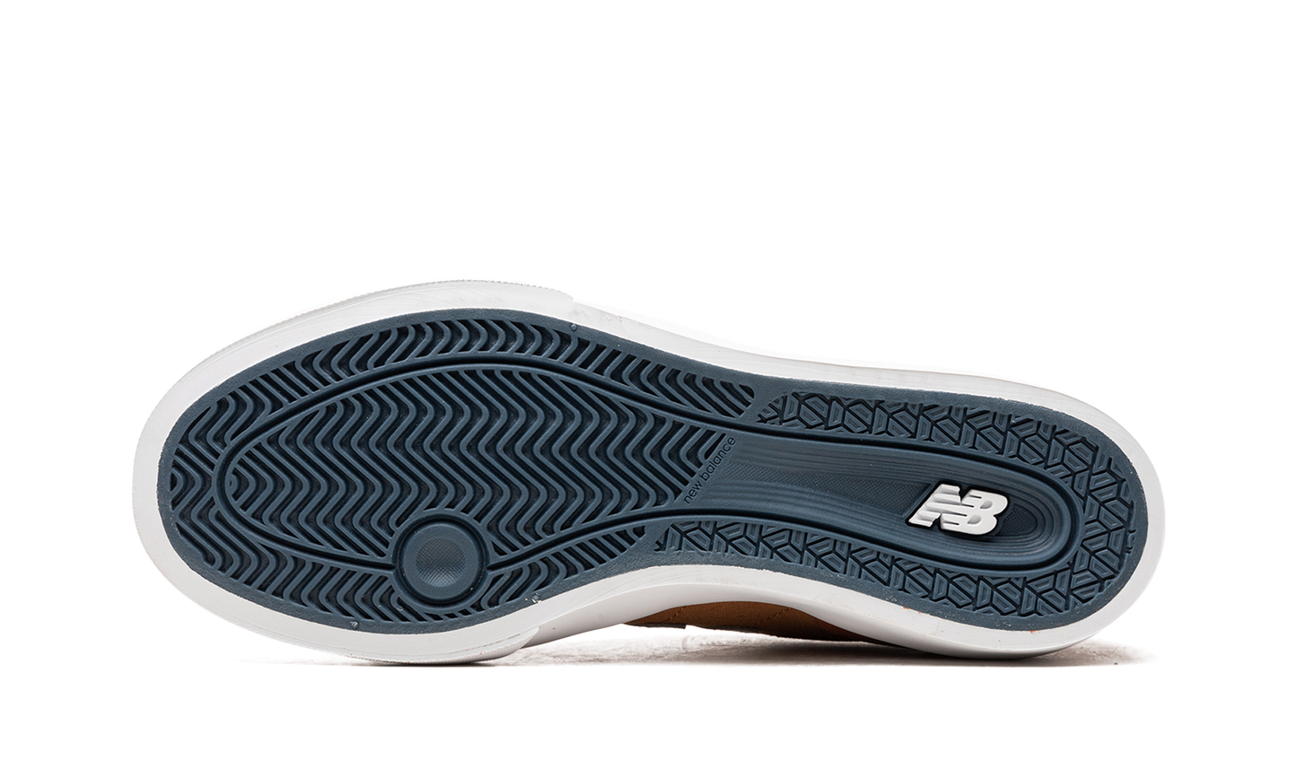 Numeric 272 "Brown/White" NM272RST