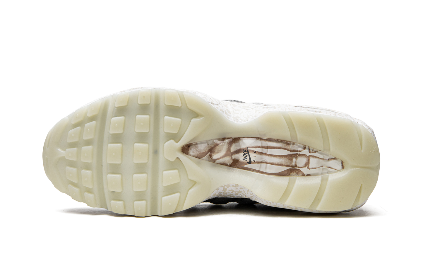 Air Max 95 QS "Light Bone-Glow in the Dark" DV2593 100