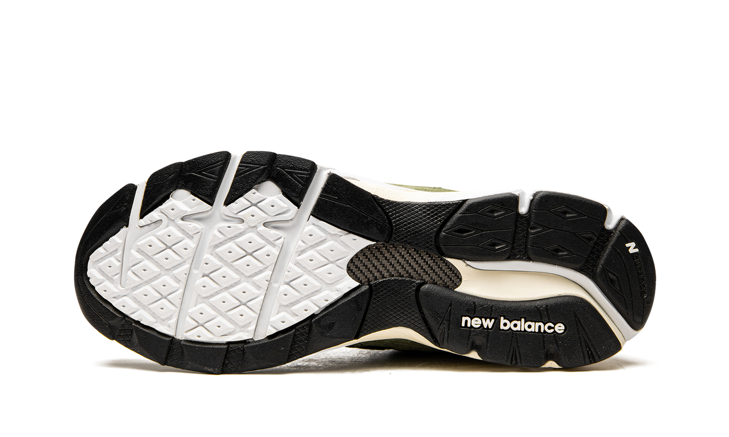 990v3 "JJJJound - Olive"