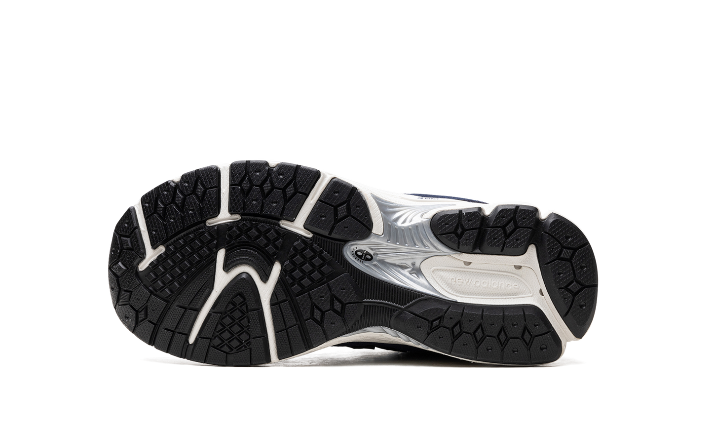 2002R GS "Blue / Black" GC2002NV