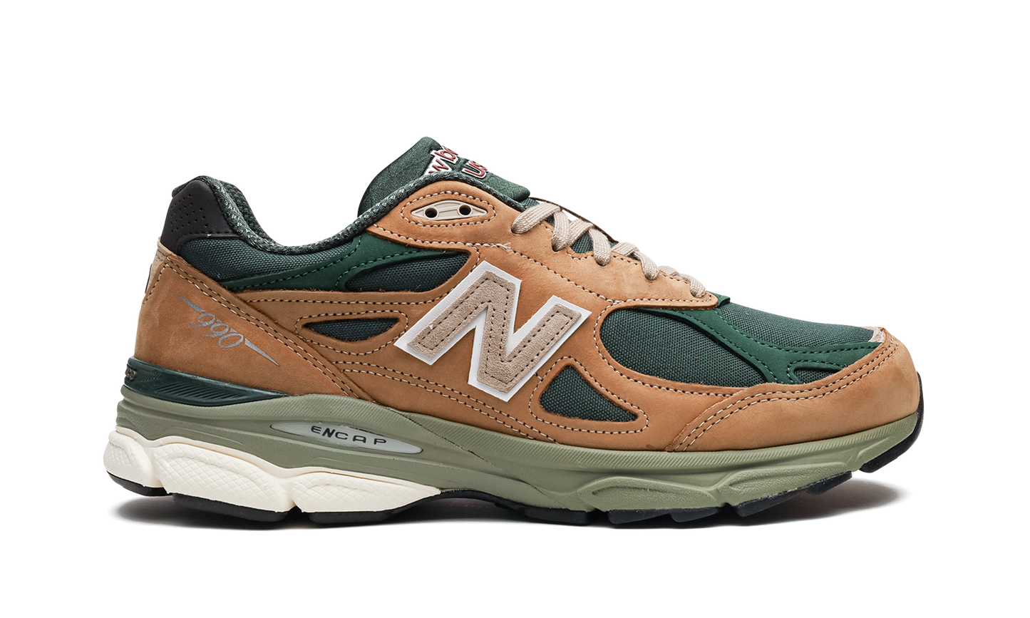 990v3 "Made in USA - Tan / Green" M990WG3