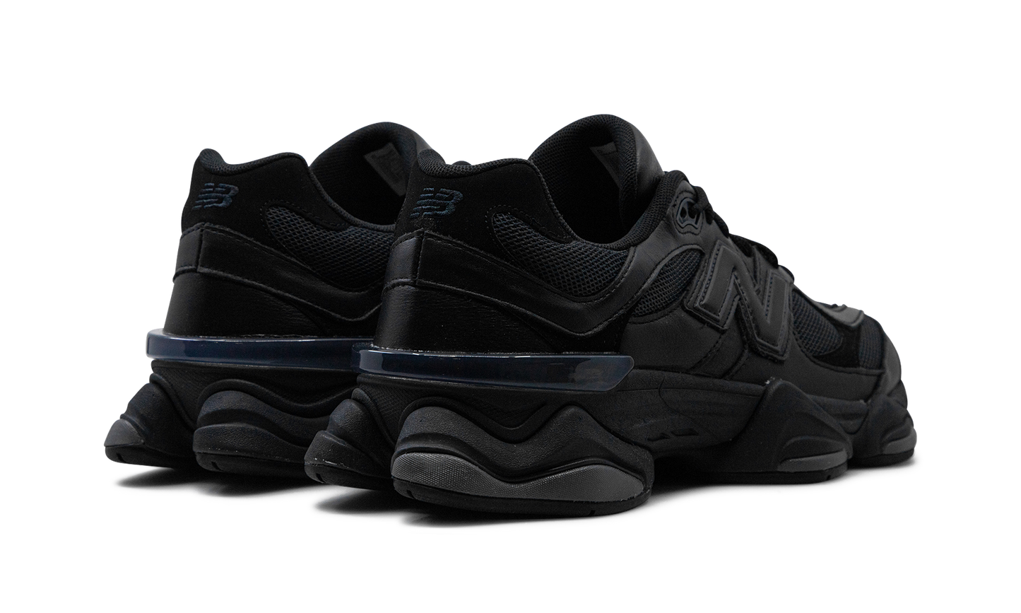 9060 "BLACK" U9060NRI