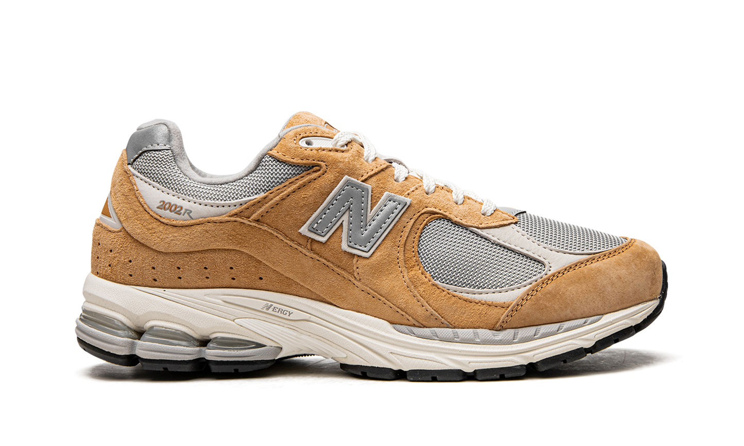 2002R "Sweet Caramel" M2002RHM