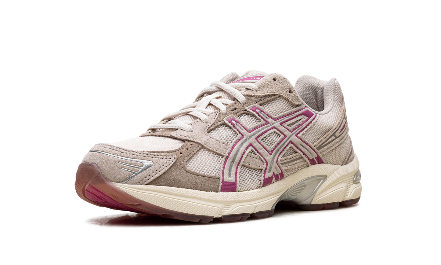 Gel-1130 WMNS "Oatmeal Peyote" 1202A527 250