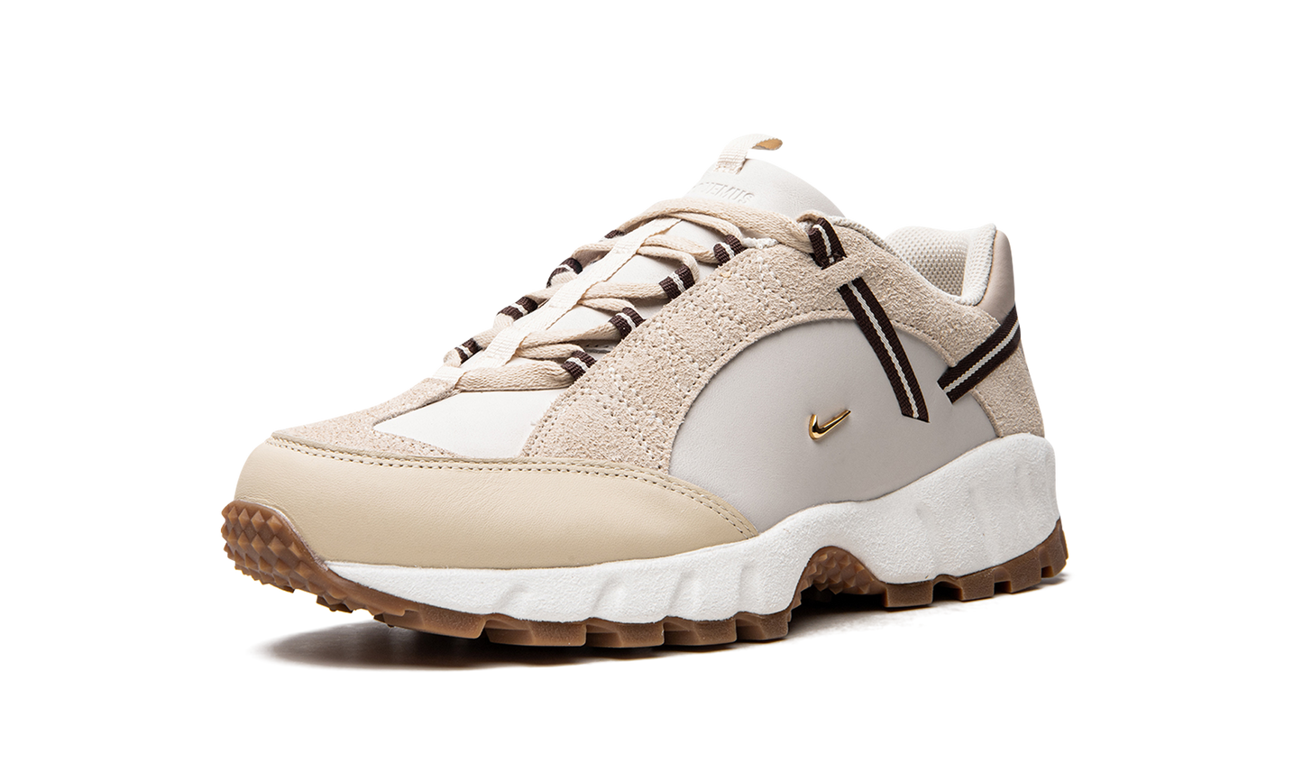 AIR HUMARA LX WMNS "Jacquemus - Beige" DR0420 001