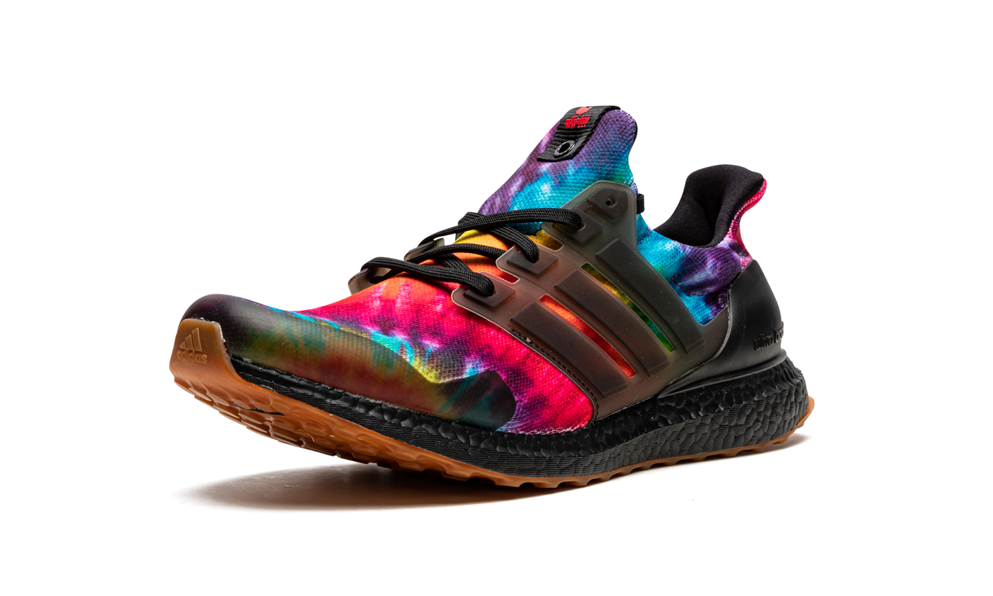 Ultra Boost "Nice Kicks - Woodstock Black Special Box"