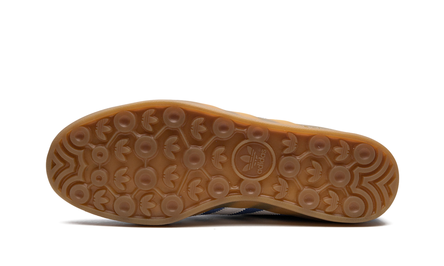 GAZELLE INDOOR WMNS "Blue Fusion" HQ8717