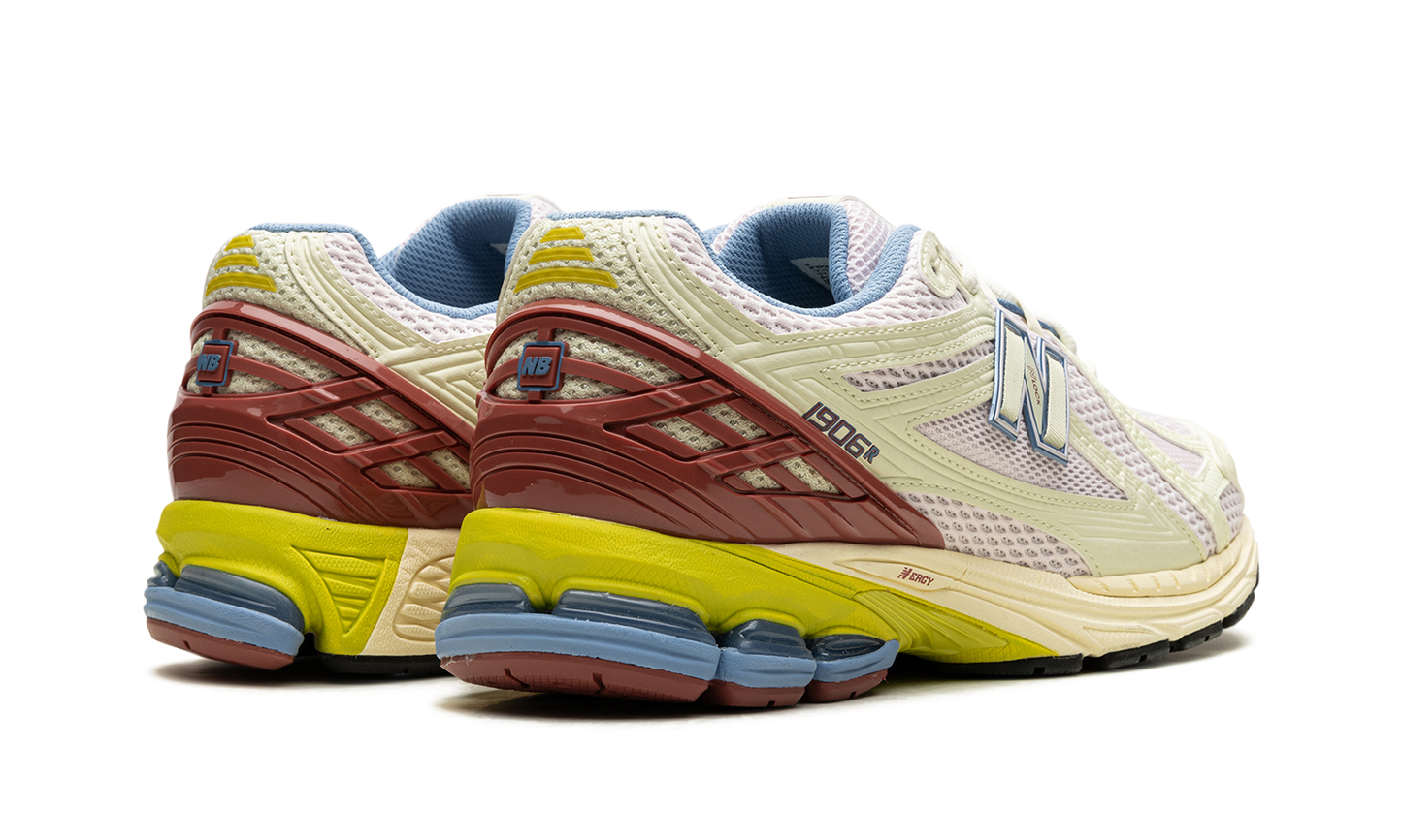 1906R "Dawn Glow/Tamarind" M1906RVB