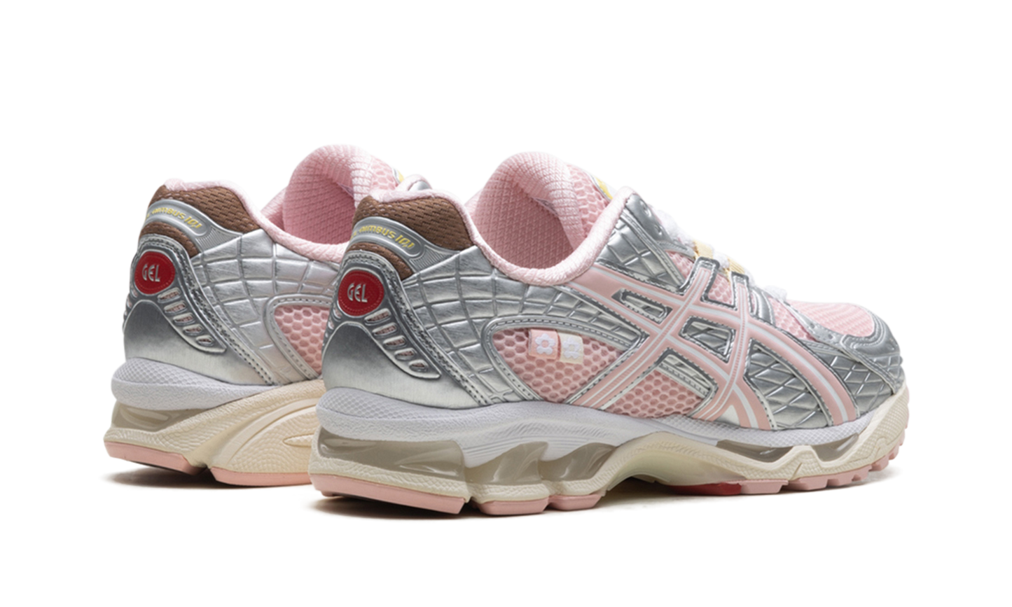 GEL-Nimbus 10.1 "VandyThePink - Strawberry" 1203A865 702