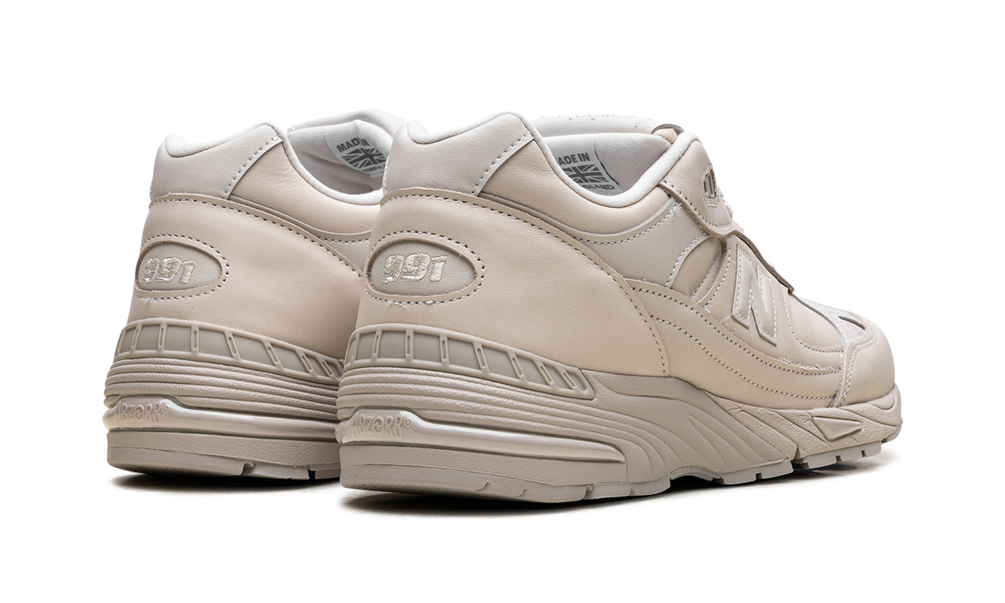 991 "Contemporary Luxe" M991OW