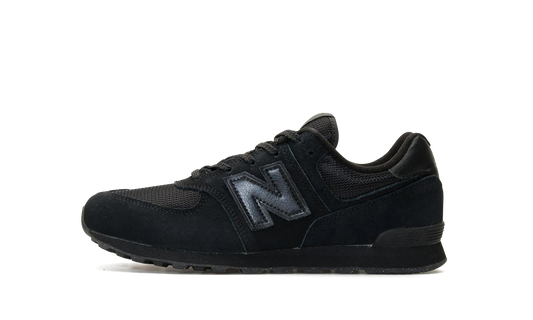 574 GS "Triple Black" GC574EVE