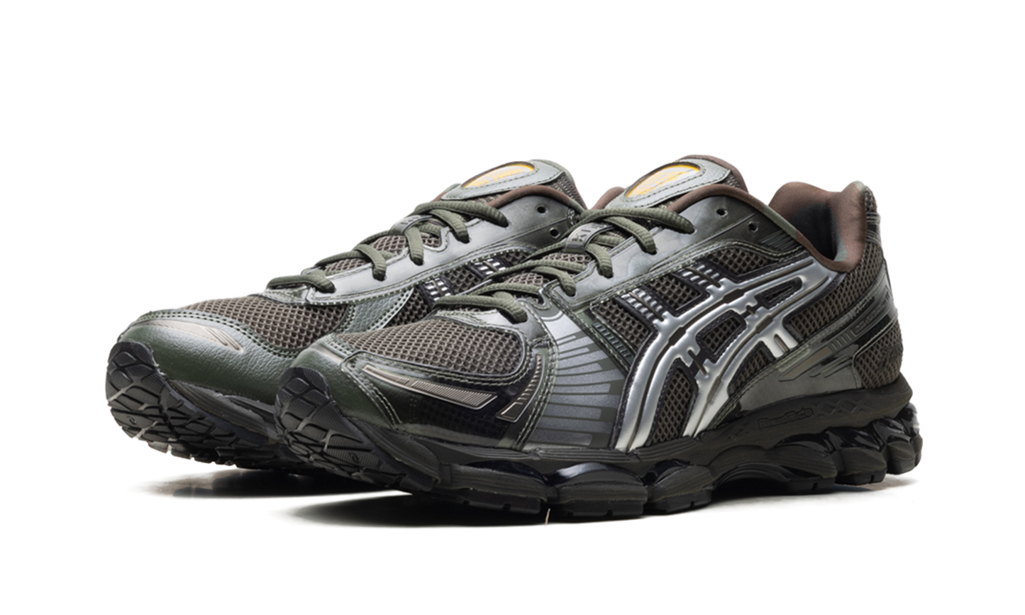 GEL-KAYANO 12.1 "Kith - Captain America vs. Guile - Double Box" AI MVC011298