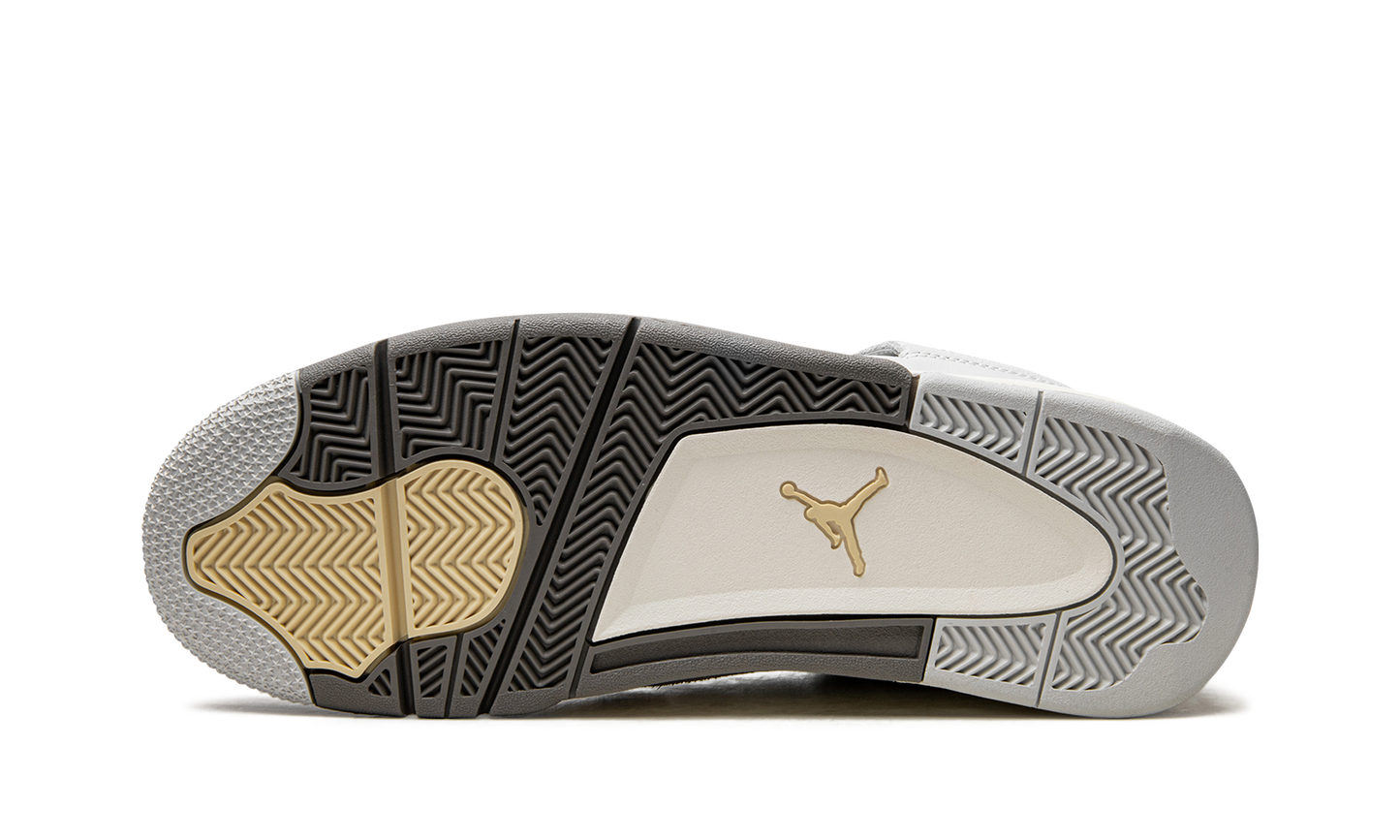 Jordan 4 Retro SE "Craft Photon Dust" DV3742 021