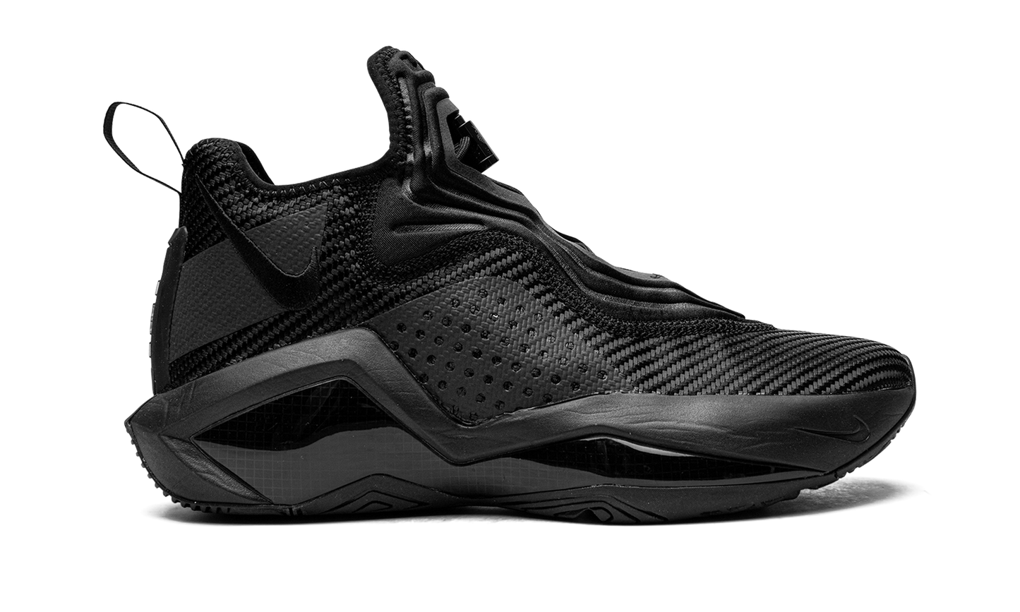 LeBron Soldier XIV "Triple Black" CK6024 003
