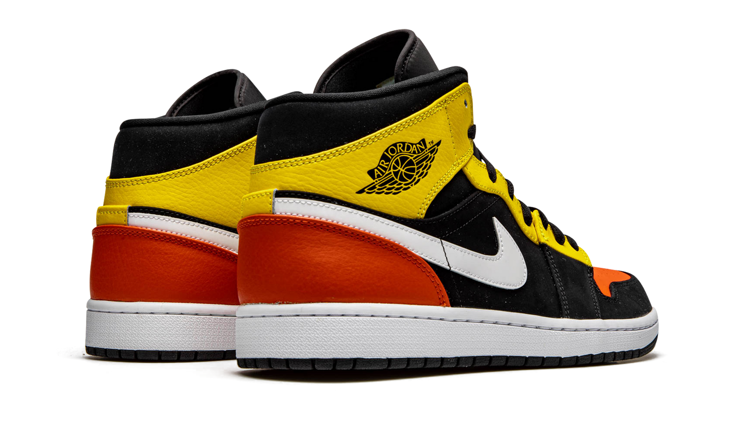 Air Jordan 1 Mid SE "Amarillo Orange"