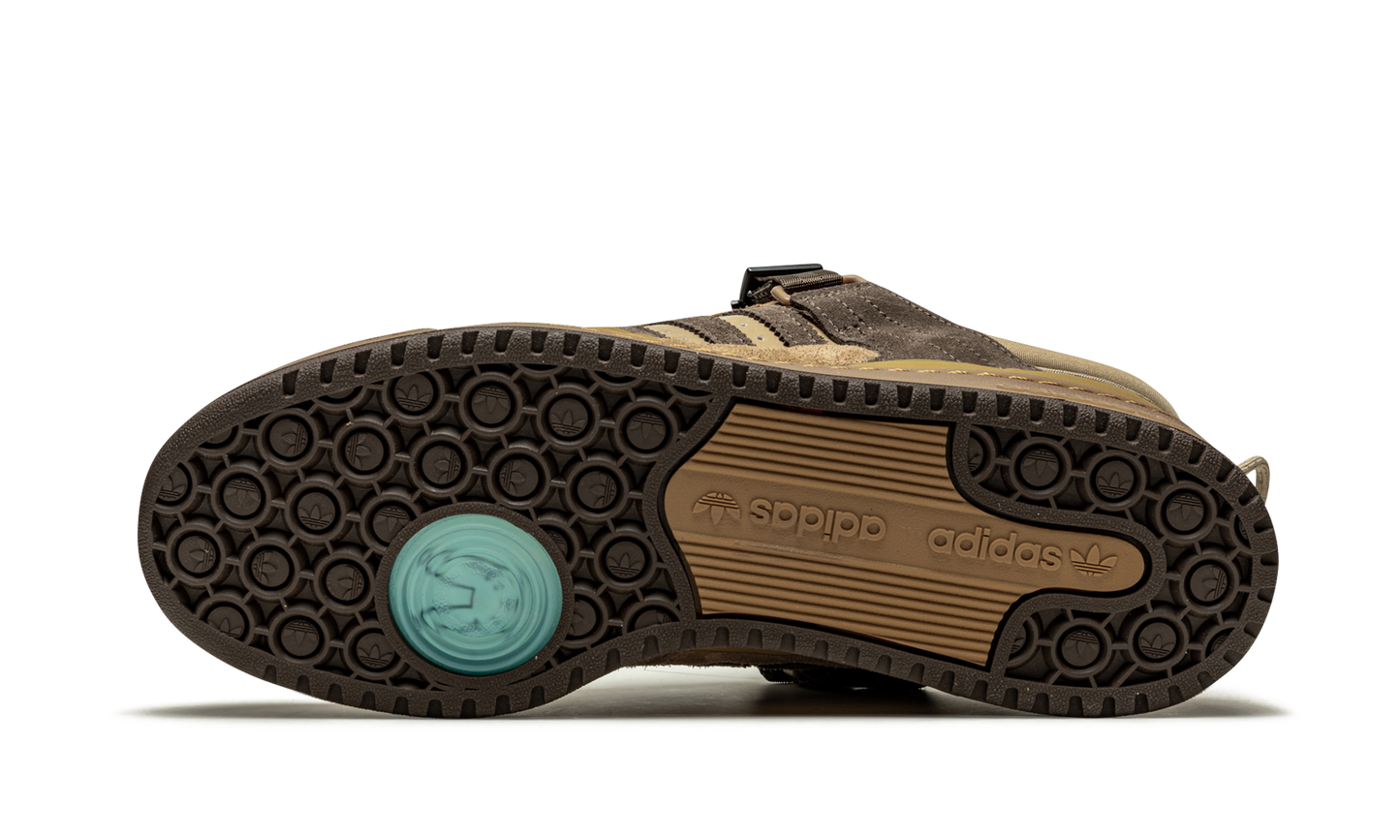 Forum Buckle Low "Bad Bunny - The First Cafe" GW0264