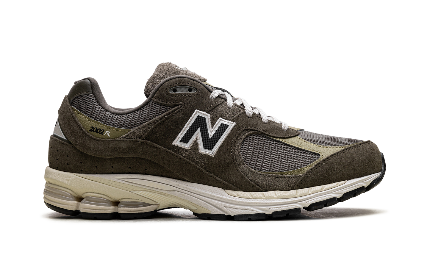 2002R "Zalando Exclusive Olive" M2002RZD