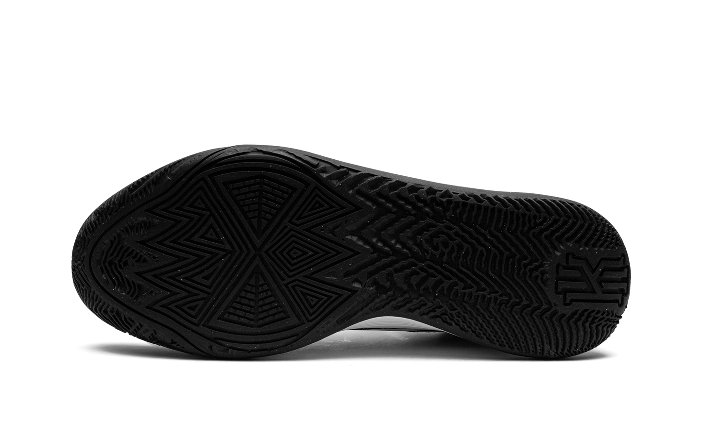 Kyrie Flytrap 6 "Zebra Savannah" DM1125 101