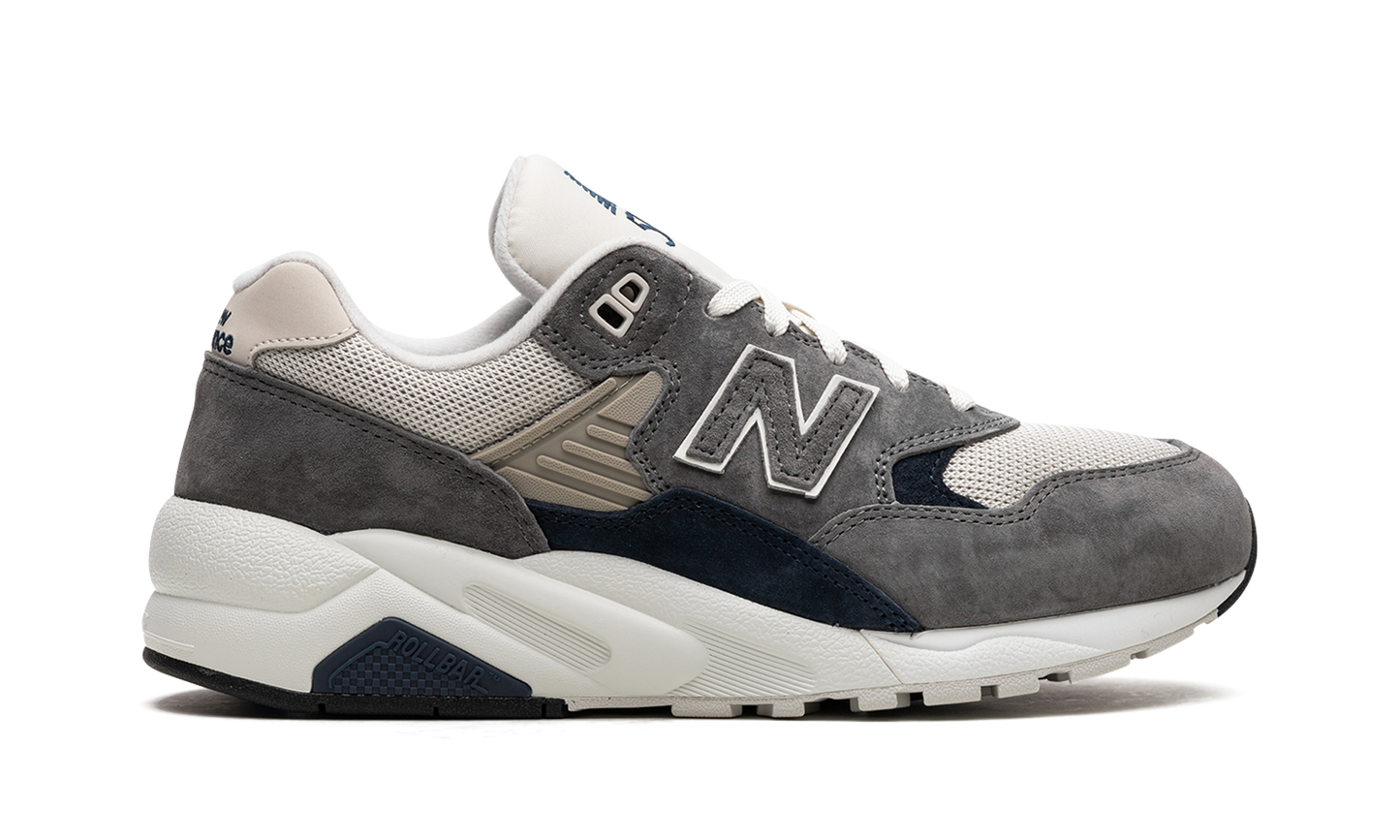 580 "Castlerock" MT580RCB