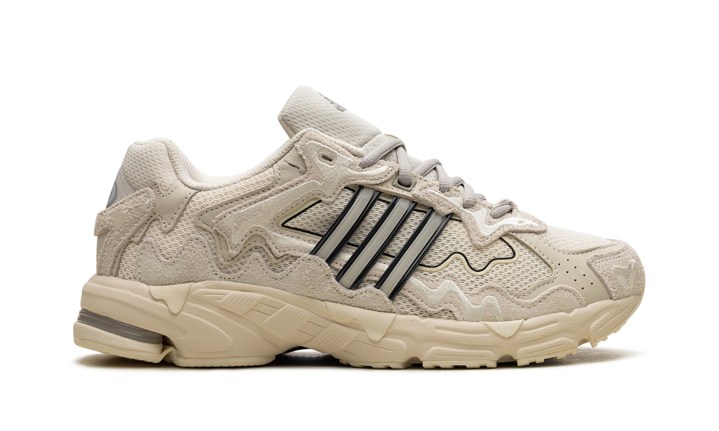 Bad Bunny Response CL "Wonder White" IF7179