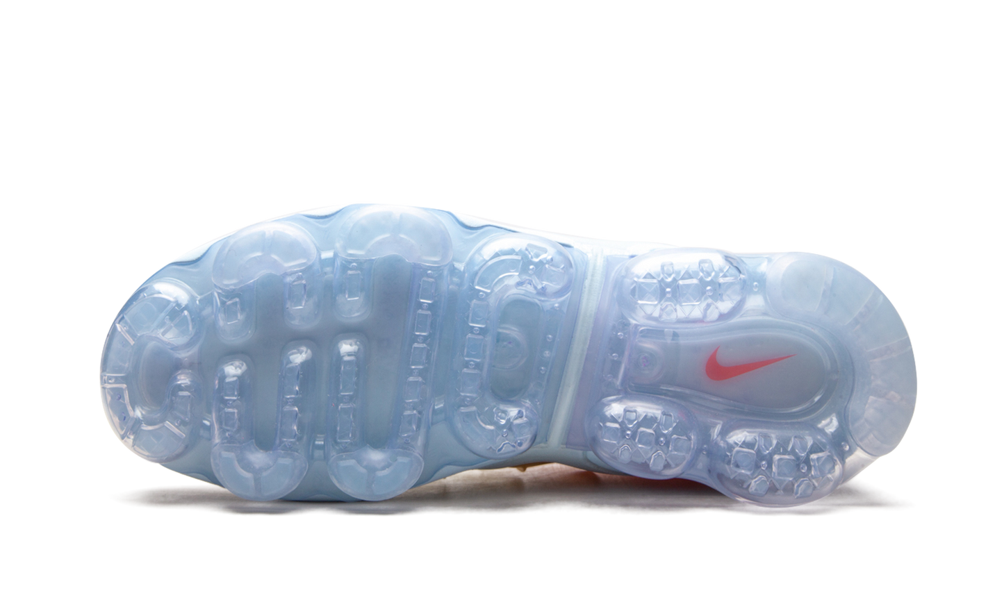 WMNS VaporMax Plus "Sunrise" CW5593 400