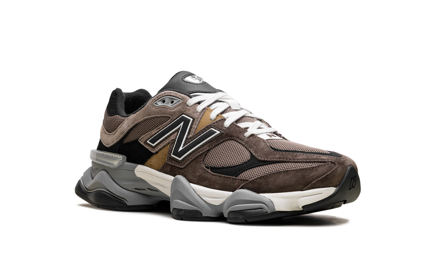 9060 "Dark Mushroom" U9060FMB