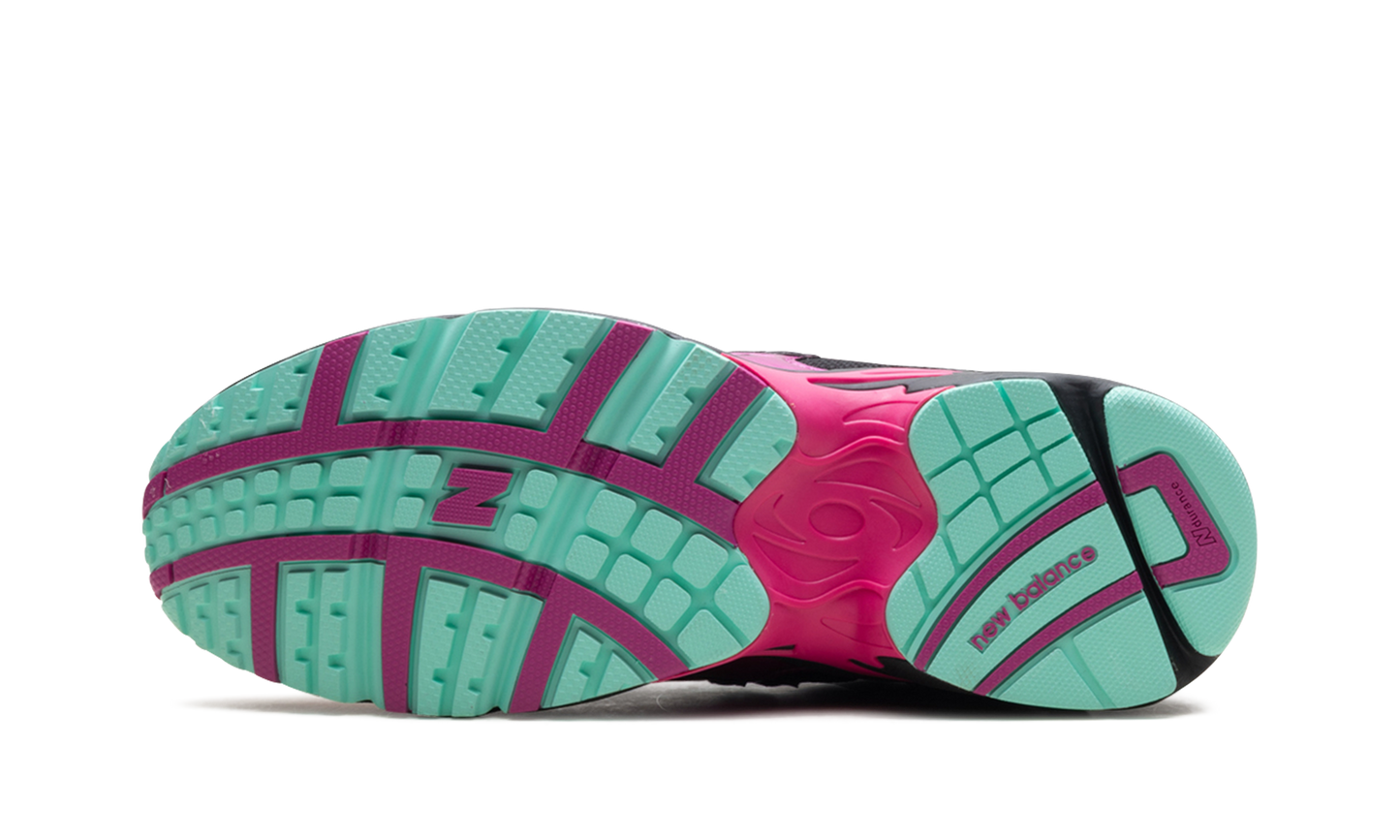 725v1 "Neon Nights Pack" ML725CCP