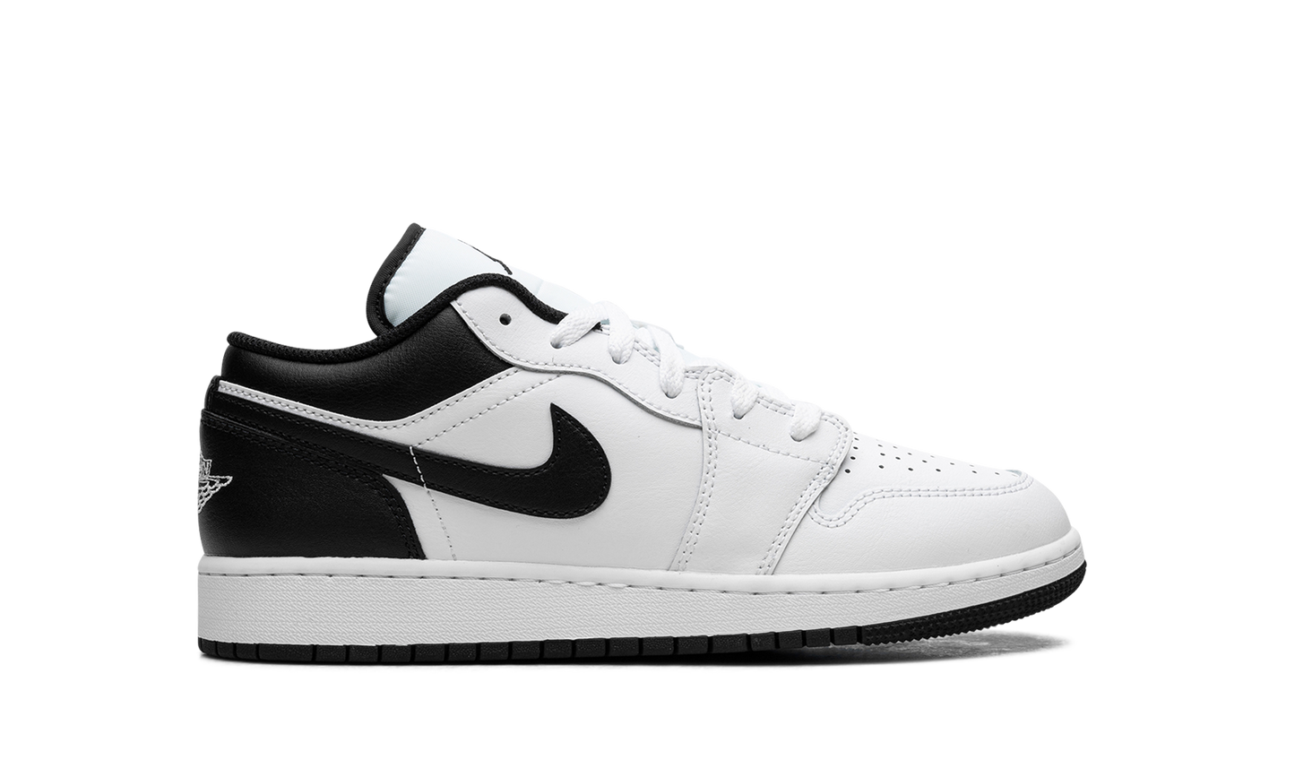 Air Jordan 1 Low GS "WHITE BLACK" 553560 132